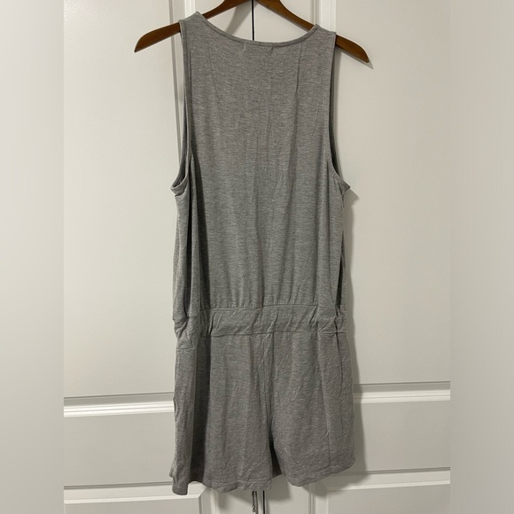 C’EST MOI-bamboo romper , heather grey in a size medium- NWT - Picture 2 of 5